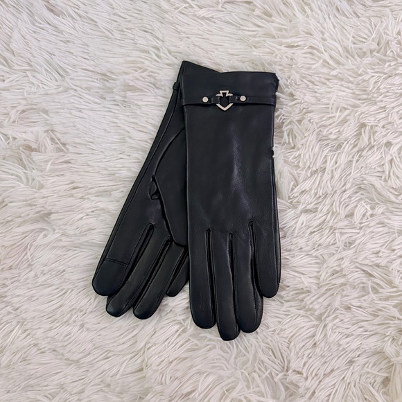 NWT Kate Spade Elegant Black Gloves with Logo Detail